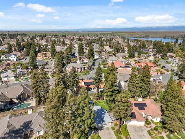 4943 W Minarets Avenue, Fresno, CA 93722