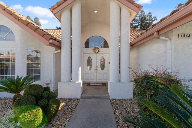 4943 W Minarets Avenue, Fresno, CA 93722