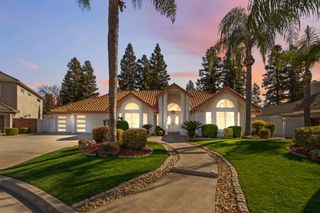 4943 W Minarets Avenue, Fresno, CA 93722