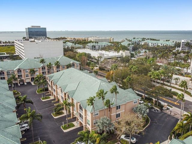 4304 BAY CLUB CIRCLE 4304, Tampa, FL 33607