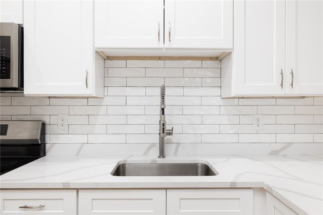 54 Sutton Street 3, Providence, RI 02903