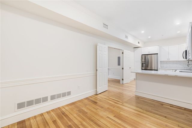 54 Sutton Street 3, Providence, RI 02903