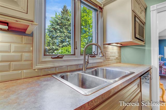 3704 Piute Drive, Grandville, MI 49418