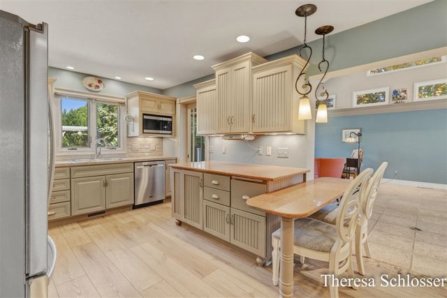 3704 Piute Drive, Grandville, MI 49418
