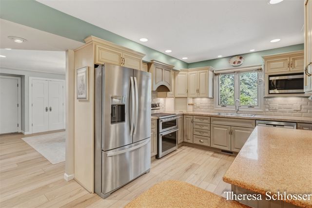 3704 Piute Drive, Grandville, MI 49418