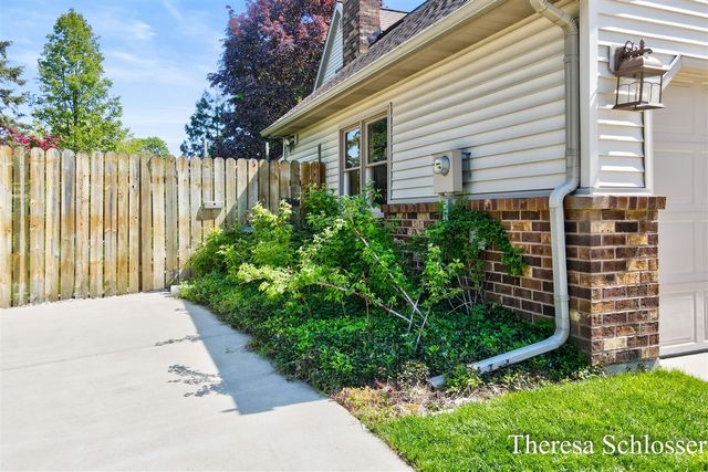 3704 Piute Drive, Grandville, MI 49418