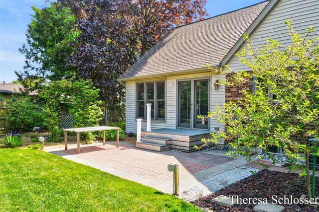 3704 Piute Drive, Grandville, MI 49418