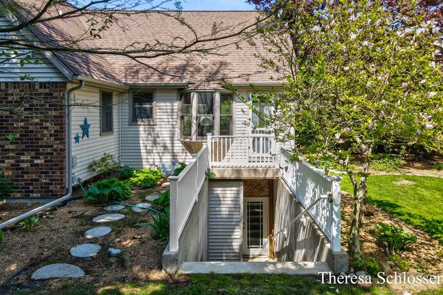3704 Piute Drive, Grandville, MI 49418