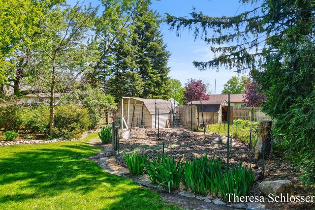 3704 Piute Drive, Grandville, MI 49418