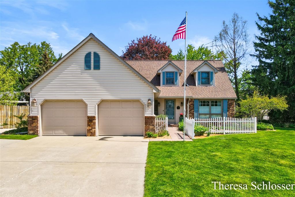3704 Piute Drive, Grandville, MI 49418