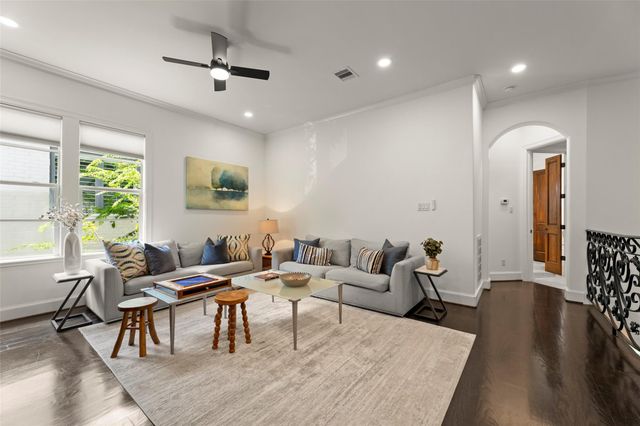 6236 Community Drive, Houston, TX 77005