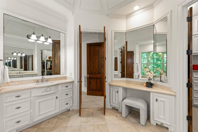 6236 Community Drive, Houston, TX 77005
