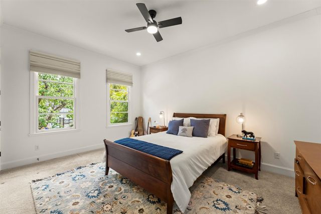6236 Community Drive, Houston, TX 77005