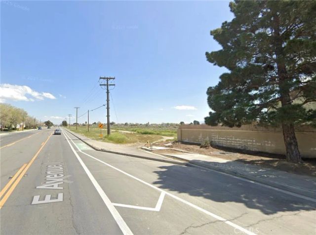2126 E Avenue I, Lancaster, CA 93535