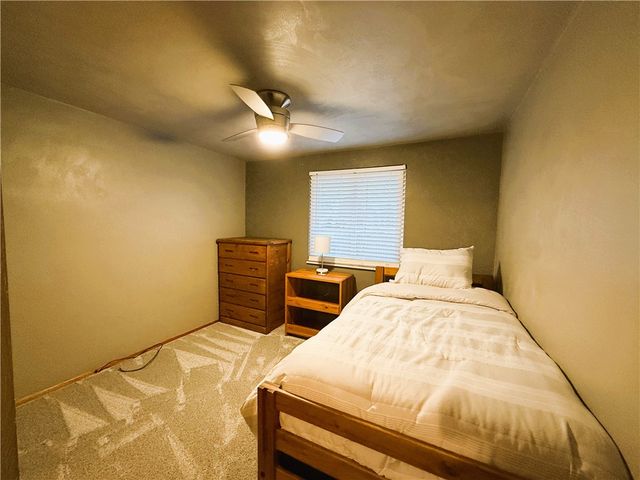 13 Lamplight Dr, Unity Twp, PA 15650