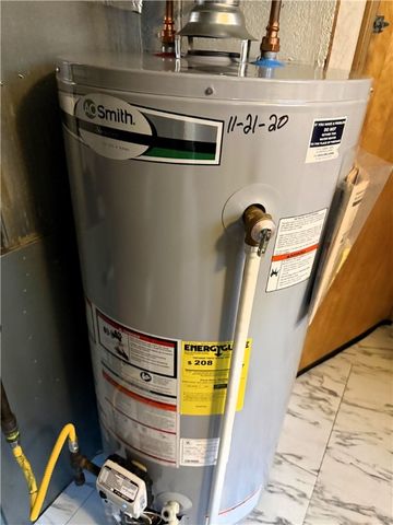 13 Lamplight Dr, Unity Twp, PA 15650