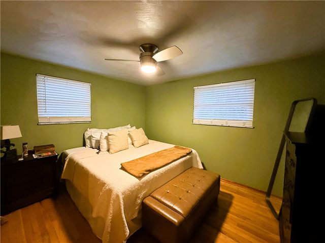 13 Lamplight Dr, Unity Twp, PA 15650