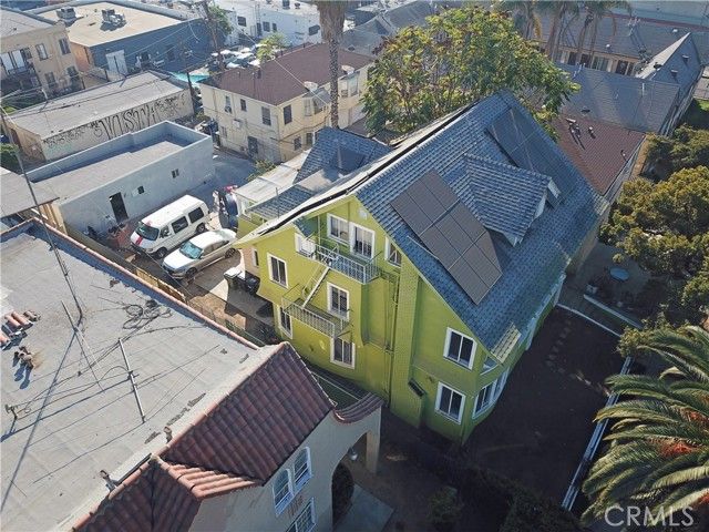 216 S Lake Street, Los Angeles, CA 90057