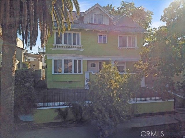 216 S Lake Street, Los Angeles, CA 90057