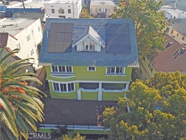 216 S Lake Street, Los Angeles, CA 90057