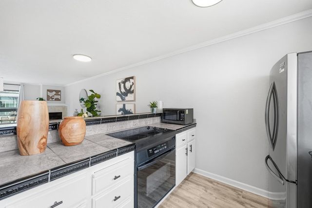 30 Eddystone Court, Redwood City, CA 94065