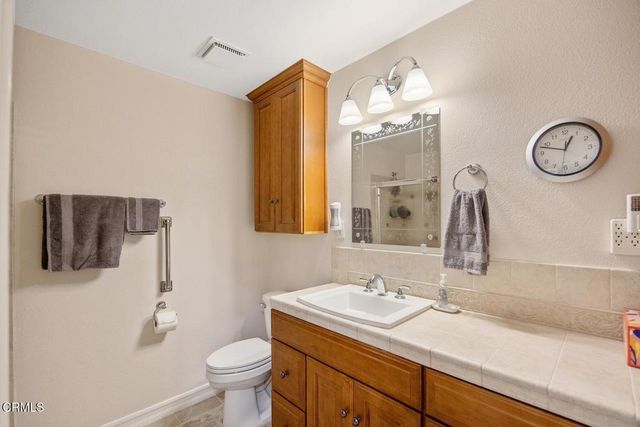 29201 Village 29, Camarillo, CA 93012