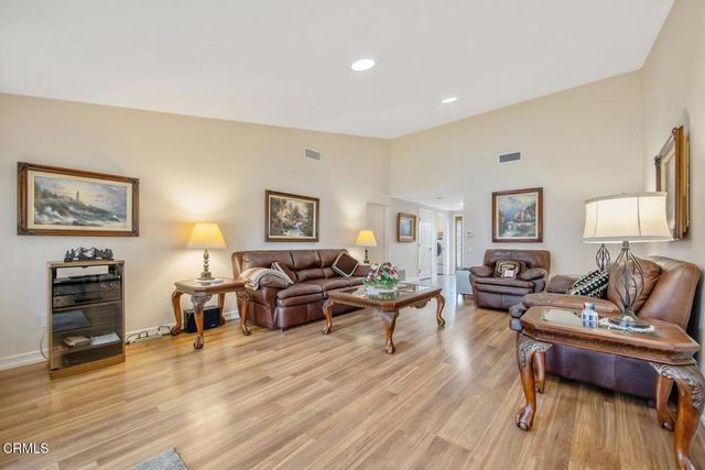 29201 Village 29, Camarillo, CA 93012