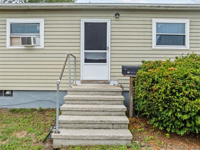 47 Depot Road, Groton, CT 06340