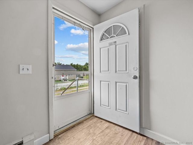 47 Depot Road, Groton, CT 06340