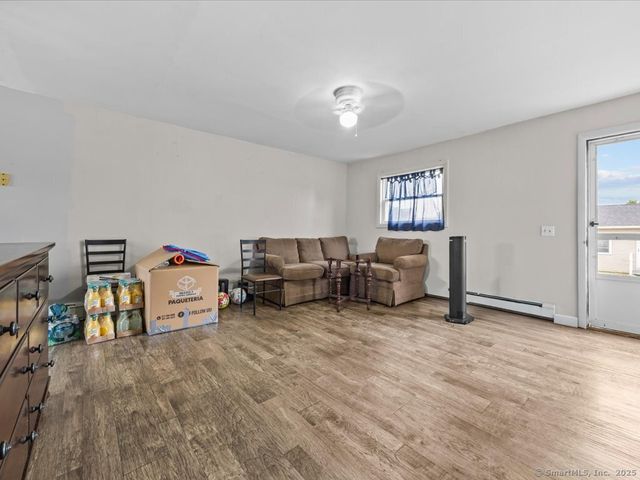 47 Depot Road, Groton, CT 06340