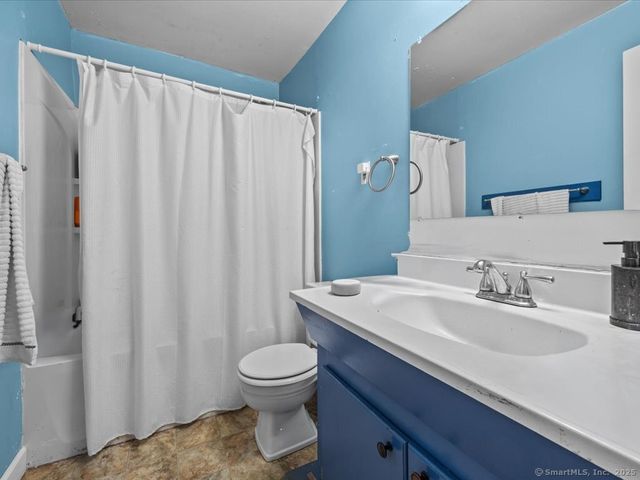47 Depot Road, Groton, CT 06340