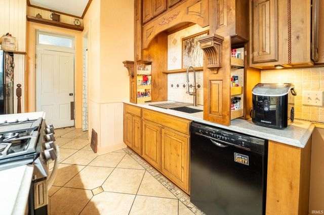 106 E Grace Street, Walton, IN 46994