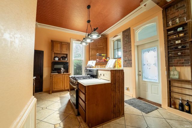 106 E Grace Street, Walton, IN 46994