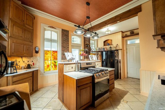 106 E Grace Street, Walton, IN 46994