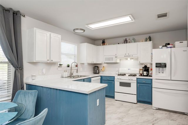148 Buttercup WAY, Kyle, TX 78640