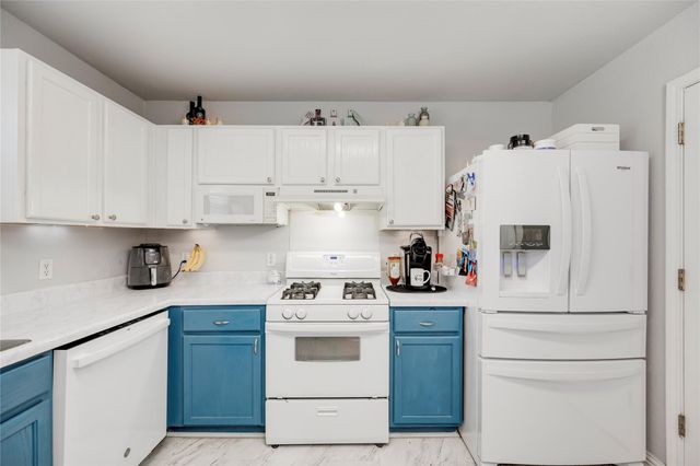 148 Buttercup WAY, Kyle, TX 78640