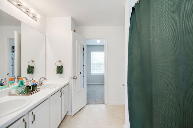 148 Buttercup WAY, Kyle, TX 78640