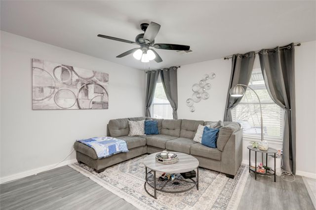 148 Buttercup WAY, Kyle, TX 78640
