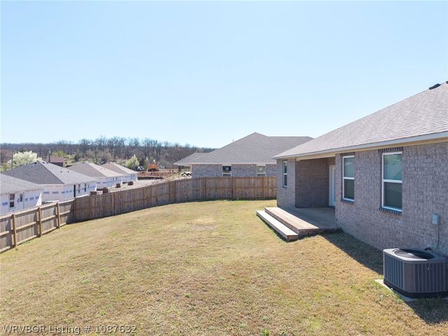 1018 Lavender Road, Bonanza, AR 72916