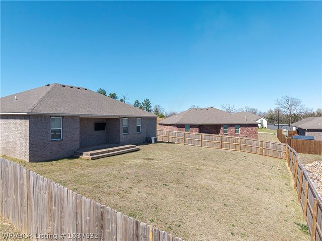 1018 Lavender Road, Bonanza, AR 72916