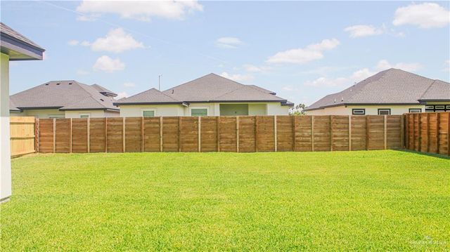 900 Azalea Street, Mission, TX 78573