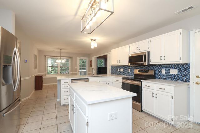 9900 Colvard Circle, Charlotte, NC 28269