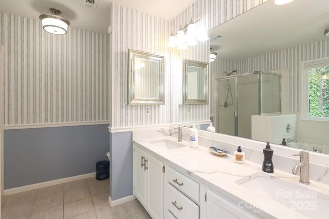 9900 Colvard Circle, Charlotte, NC 28269