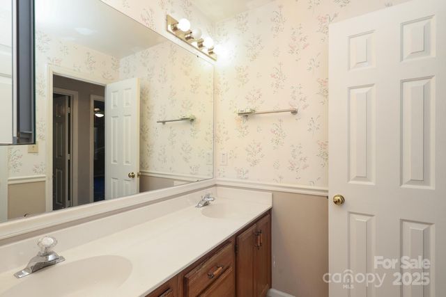 9900 Colvard Circle, Charlotte, NC 28269