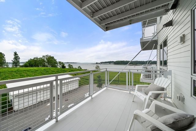 130 Broad Reach 302, Weymouth, MA 02191