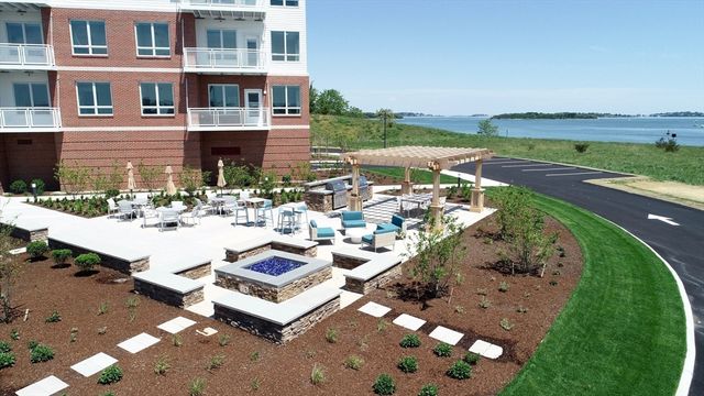 130 Broad Reach 302, Weymouth, MA 02191