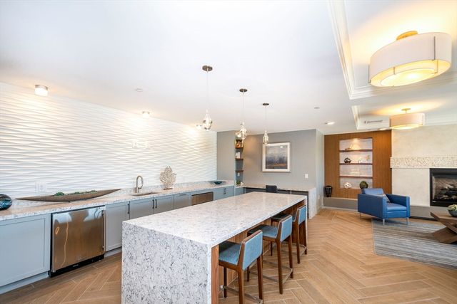 130 Broad Reach 302, Weymouth, MA 02191