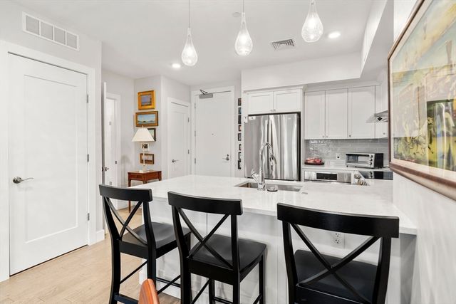 130 Broad Reach 302, Weymouth, MA 02191