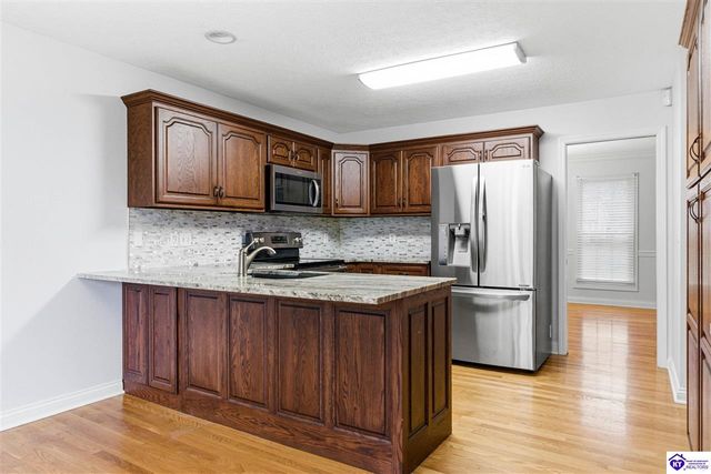 1516 Yorkshire Drive, Elizabethtown, KY 42701