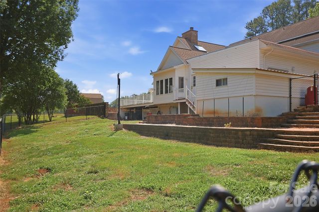 140 Ross Grove Road W, Shelby, NC 28150